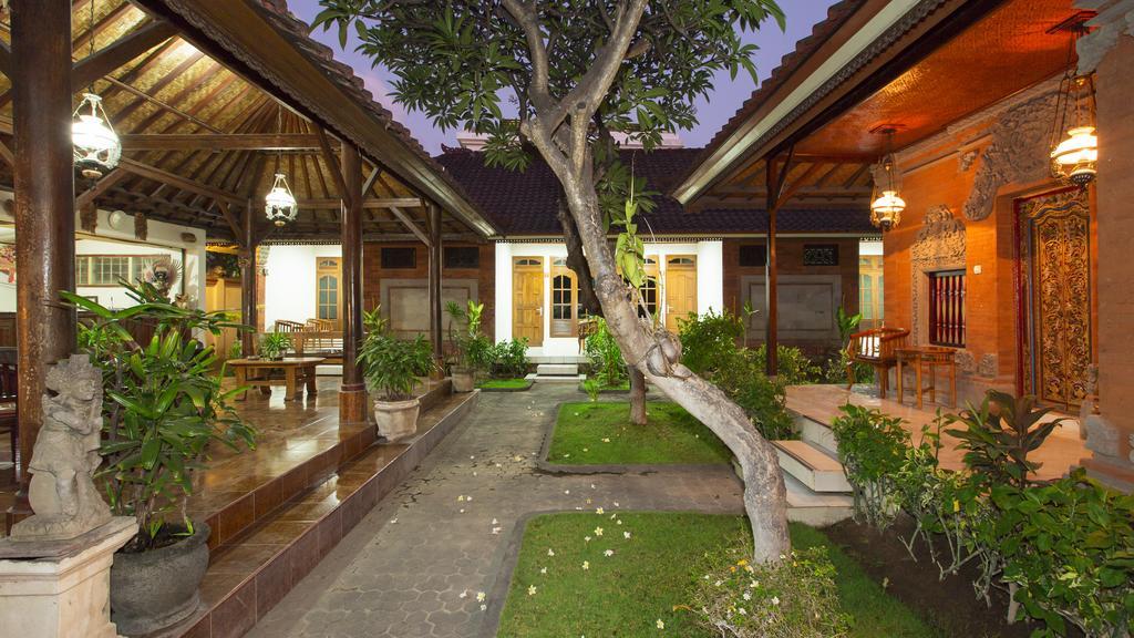 Surya Tropical Kuta Hotel Kuta Lombok Kültér fotó