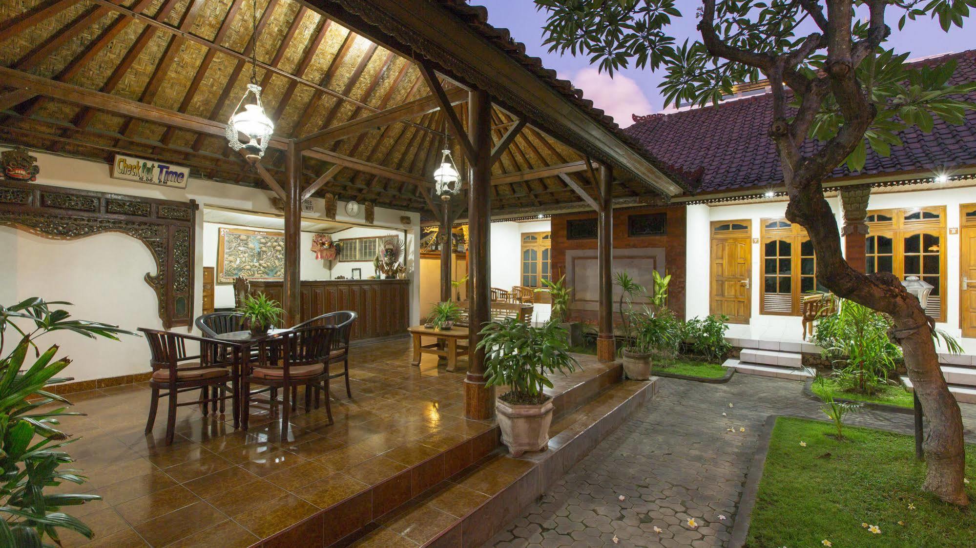 Surya Tropical Kuta Hotel Kuta Lombok Kültér fotó